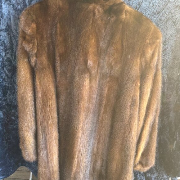 1970s Christa Furs Genuine Mink Coat Stroller - Retro Mob Wife Chic - Picture 3 of 12